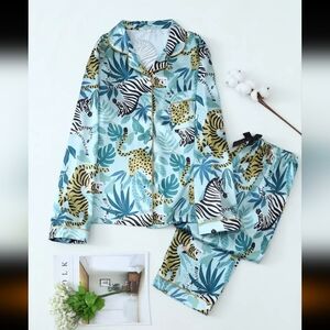 Womens 2 Piece Pajama Set NWT Suze Small